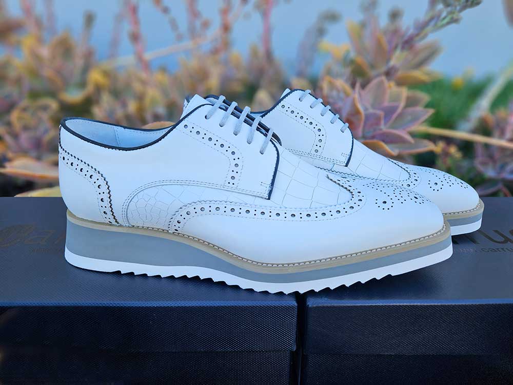 KS886-734 Carrucci Wingtip Oxford
