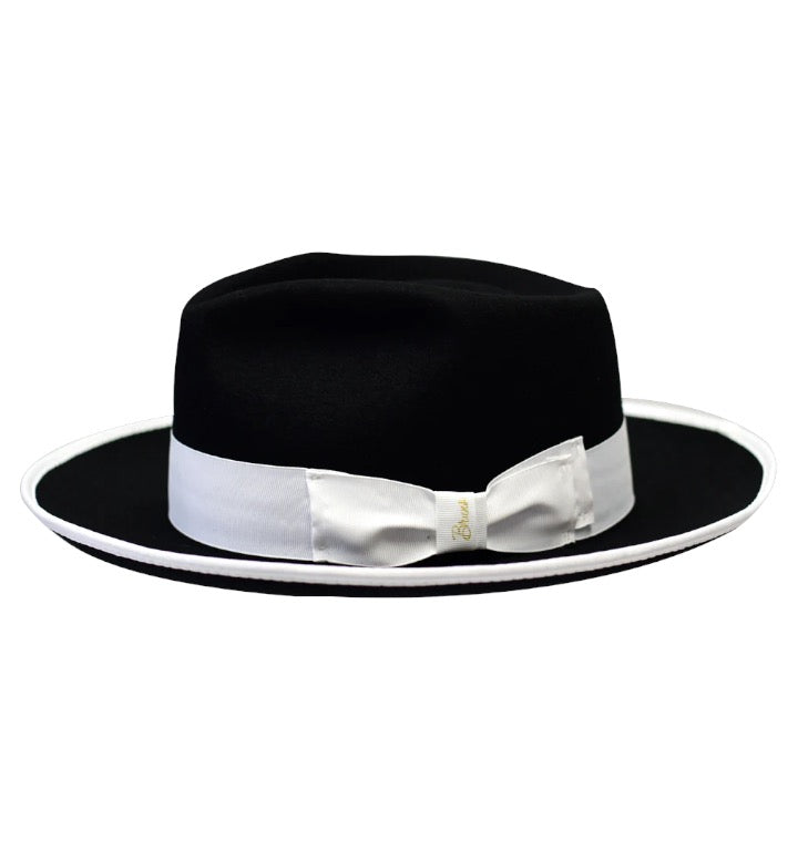 Black and White Bruno Capelo Men&